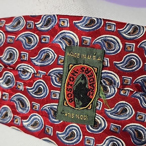 Boston Traders 100% Silk Made in USA Men's Tie paisley water rain drops design - Picture 3 of 4
